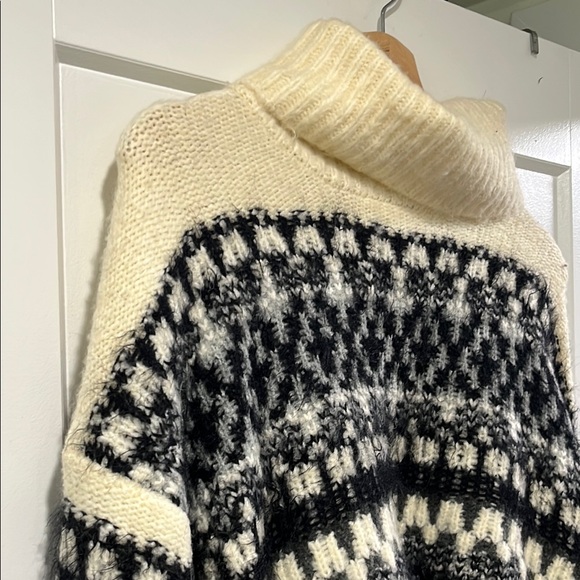 William Rast Cozy Black and Cream Turtleneck Knit Sweater - Picture 6 of 6